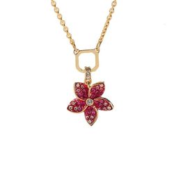 Sans cou pour la femme Swarovskis Jewelry 1.1 Version haute Collier de fleur rose tropical