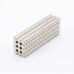 Neodymium magneetschijf permanente N35 NDFEB Kleine ronde Super Krachtige sterke magnetische magneten 3mm x 4mm 100st