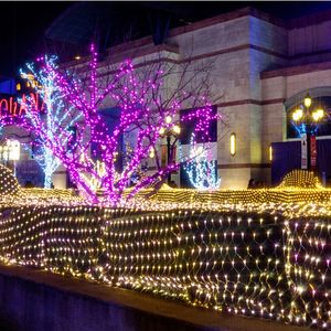 Usastar Cadena de Luces de Red Iluminación de árbol Luz de Malla de 9,8 x 6,6 pies Centelleo de jardín con Control Remoto para Valla de Patio de césped al Aire Libre Decoración Interior RGB