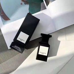 Parfum neutre Fabuleux Cuir Amande Vanille Bouteille noire mate Spray de parfum 50ML EDP Parfum élégant Haute qualité