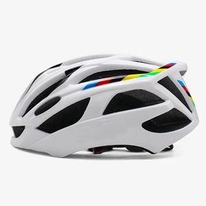 Casque de vélo de route neutre Moulage en une pièce Sports Casqueur Aviation Rouding