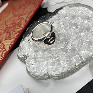 Never Fade Brand Letter Ring Chapado en oro Latón Cobre Band Anillos Diseñador de moda Luxury Womens Wedding Ring Jewelry Gifts