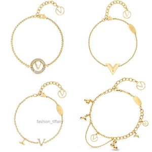 Never Fade Chain Bracelets Designers 18K Gold plaqués de luxe LETTER CERCLE COURT DE MODE FEMMES LOVE BRACELETS DE CUPPER