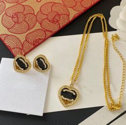 Ne jamais déchaîner les colliers de créateurs de marques de luxe en or 18 carats