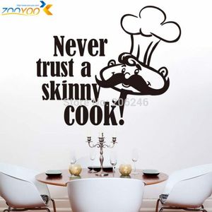 Ne jamais faire confiance à un cuisinier maigre art citation sticker mural zooyoo8210 décoration de la maison cuisine salle amovible bricolage vinyle stickers muraux