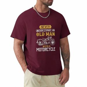 Ne sous-estimez jamais un vieil homme avec un T-Shirt de moto pour un garçon, drôles et personnalisés, t-shirts unis pour hommes J0SE #