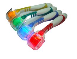 LED Photon Microneedle Derma Roller - 4 kleuren - Littekenverwijdering, behandeling van striae, anti-veroudering, rimpelverwijdering, vermindering van cellulitis, haarherstel - 540 naalden
