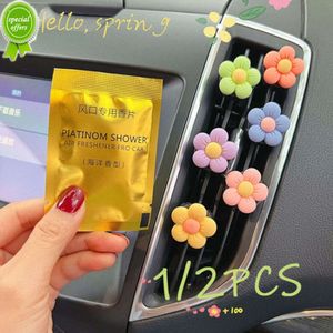 Nouveau 1/2 PIÈCES Fleur Aromathérapie Voiture Sortie D'air Décoration Parfum Clip Désodorisant Coloré Flore Décor Auto Accessoires