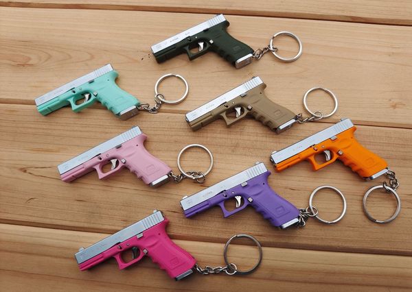 Nuevo modelo de pistola de juguete de Metal modelo de aleación 1:3, llavero G17 con conchas, no se puede disparar para colección de adultos, regalos de cumpleaños para niños 001