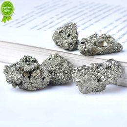 Nuevo 1 pieza de piedras naturales, racimo de cristal de pirita, piedra Irregular, muestra Mineral de roca, energía, decoración del hogar, decoración Mineral cruda