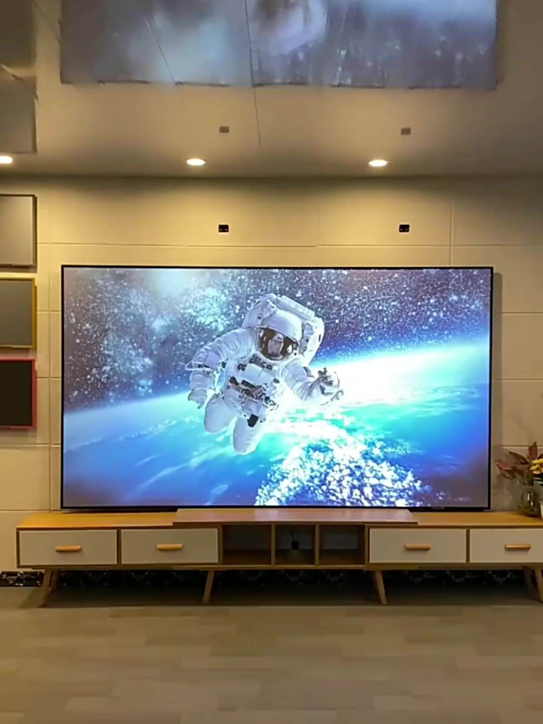 Yeni 100 inç 16: 9 3D 4K Siyah Elmas Dar Sabit Çerçeve Projeksiyon Ekranları Uzun Atma Projektörü için ALR Ekran