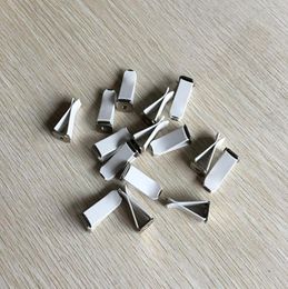 Nouveau 100pcslot Clips de sortie automatique en alliage métallique blanc noir couleur bricolage automobile parfum Clip décoratif voiture évents pinces accessoires5726359