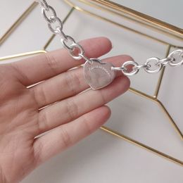 Nouveaux bijoux en argent plaqué or 18 carats pour femmes, colliers à maillons de chaîne, bijoux de luxe, pendentif en forme de cœur, personnalisé, amour, qualité supérieure, fête de mariage, cadeaux en gros pour filles