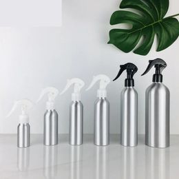 Nouveau 1PC 30-500 ml Bouteille en aluminium Pumple de pulvérisation vide Pombe pulvérisateur Fine Mist Spray Rechargeable Bouteilles à eau Paper