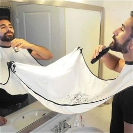Nouveau 1pc hommes barbes tabliers rasés créatifs miroir mural aspirateur enveloppe de coupe de cheveux cape salon Moustache à rasage barbe tablier pour hommes rasage de rasage