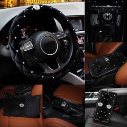 Nouveau 1pc Soft Plux Crown Crystal Car Arite-tête Auto Auto Neck Support Support Poute Gear Frein Hand Brake CEINTER CEINTER