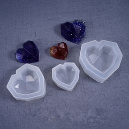 Nouveau 1pcs 3d Love Heart Design Diamond Silicone Moule de silicone diy Savon de gâteau de gypse en forme de cardiaque en forme de coeur