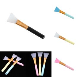 Nuevo pincel de 1pcs silicona máscara facial cepillos de mezcla de barro 10 color belleza suave belleza para mujeres cuidados de cuidados de maquillaje