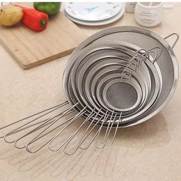 new 1Pcs/Set Stainless Steel Wire Fine Mesh Oil Strainer Flour Sieve Sifter Pastry Baking Tools Kitchen Accessories strainer2. Stainless