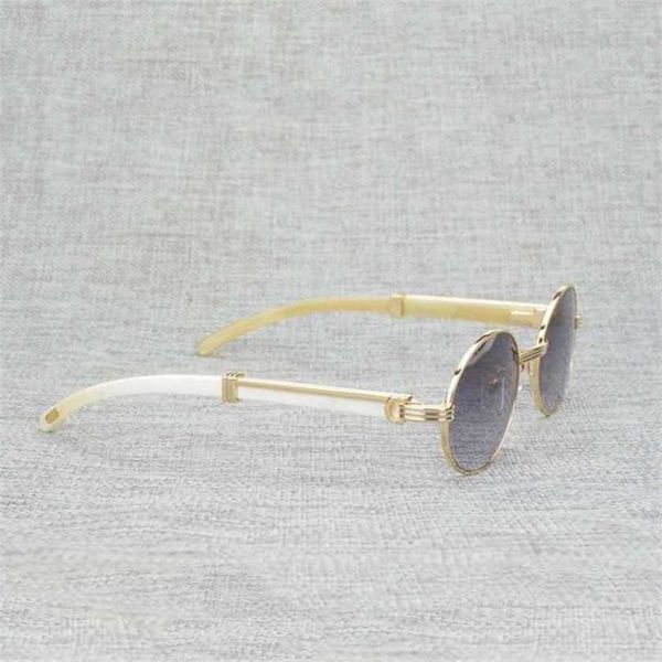 Nouveau 20% de réduction sur les lunettes de soleil de créateurs de luxe Men de bois naturel Round noir blanc buffle verres transparents