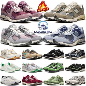 Nouveaux 2002R Chaussures de sport Baskets de créateurs en plein air Penny Cookie Rose Noir Blanc Briques Bois Marron Noir Rain Cloud Hommes Femmes Baskets de sports de plein air moins cher