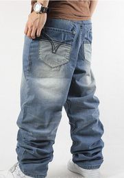 Nuevos jeans de moda Hombre Hiphop suelto Skateboan Jean Pantalones holgados de mezclilla Hip Hop Men pantalones 4 temporadas Fat Big Size 30-46 Bottoms