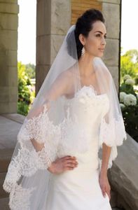 Nieuwe 2017 echte afbeeldingen hoogwaardige 3meter een laag elegante luxe lange bruiloft sluier bruids sluiers pailletten kanten sluier zonder Comb3751541
