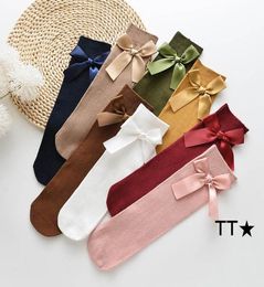 Nouveau 2020 Bows Girls Designer Stockings Fashion Cotton Girls Girls Socks Princess Kids Choques Girls Tricot Knee High Challe Kids Stocking B3361375214