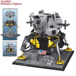 Nuovo 2020 Creator Expert Apollo 11 Moon Space Rocket Lunar Lander Compatibile 10266 Kit di blocchi da costruzione Giocattoli per ragazzi Regalo per bambini LJ2307v