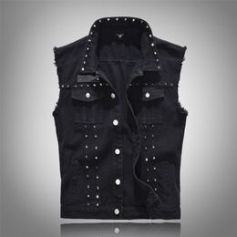 Nouveau 2020 Denim Gilet Hommes Punk Rock Rivet Cowboy Noir Jeans Gilet Mode Hommes Moto Style Sans Manches Jeans Veste M- LJ201217