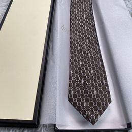 NOUVEAU 2022 Designer Mens Silk Neck Ties Slim Narrow Polka Dotted letter Jacquard Woven Neckties Hand Made In Many Styles avec boîte