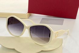 Nouveau 2022 Lunettes de soleil pour femmes de la mode Fashion Cat Oeil Cadre Couleur Couleur Style UV400 Verres de protection avec boîte d'origine Sun921038 de haute qualité de haute qualité