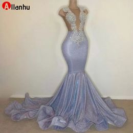 Nouvelle 2022 Nouvelle fille noire African Sequin Silver Robes de bal sexy Robes de soirée à dos et robe de célébrité réfléchissante en dentelle appliquante en dentelle Sparkly 284i
