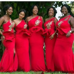NEW! 2022 Red One Shoulder Mermaid African Bridesmaid Dresses Ruffles Waist Appliques Beaded Gold Bridesmaid Dress Plus Size Wedding Guest Gown