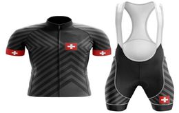 Nouveau 2022 Suisse Black Cycling Team CCC Jersey 19D Pad Bike Shorts Set Séchage rapide Ropa Ciclismo Mens Pro BICYCLING Maillot Culo2715311