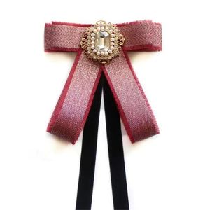 Broche camélia en tissu coréen pour femmes, nœud papillon, bijoux à la mode, épingle de col de chemise, accessoires pour femmes, nouvelle collection 2023