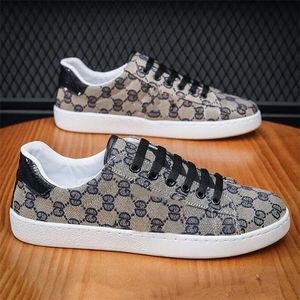 Nouveau 2023 Hotsales Marque De Luxe Hommes Femmes Chaussures Printemps Et Automne Étudiant Sport Chaussures Style Baskets Femmes Ins À La Mode Chaussures Sneaker Zapatos Mujer