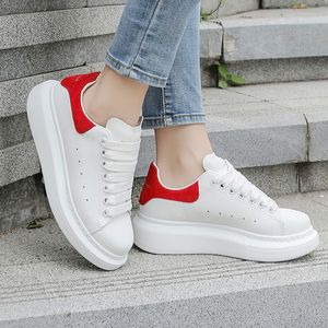 NIEUW 2023 Oversized casual schoenen Wit zwart echt leer luxe fluweel suède voor mannen Espadrilles Trainers Women Flats Lace Up Platform Sneakers Board Shoe