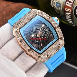 Nieuwe 2023 met Diamond Heren Watch Sports Leisure Women's Watches Hollow-Out Dial Design Silicone Quartz Watch Factory Sales Des