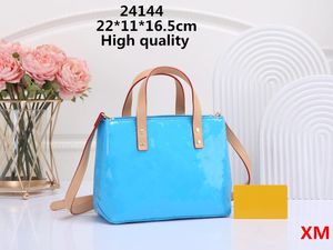 Nuevo 2024 Fashion Classic Bag Bag Bolsos de cuero para mujeres