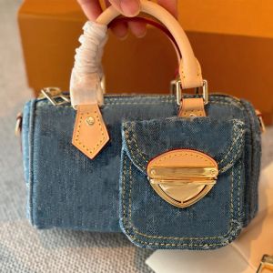 Nieuwe 2024 Fashion Classic Designer Kussenzak Handtas Vrouwen Leer Crossbody Koppeling Schouder in reliëfzakken gebreide Buiten