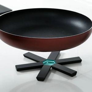 Nieuwe 2024 opvouwbare hittebestendige placemat eettafel mat plastic isolatie onderzetterskussentjes voor pan pot bowl houder utensilios de cocina warmte