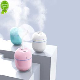 Nieuwe 220 ml mini -auto luchtbevochtiger USB aroma Essentiële olie diffuser Humidificador voor thuiskantoor met LED Night Lamp Freshner