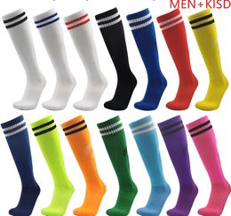 Nieuwe 2324 Anti-slip Voetbal Sokken Mannen Vrouwen Outdoor Sport Grip Voetbal Sokken Dikke handdoek zolen voetbal sokken voor mannen + kinderen