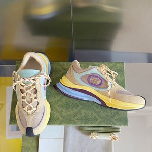 Nouveau 23SS Womens designer marque de mode Broderie en daim jaune G chaussure mens fashion Garniture en daim turquoise Avec des chaussures originales pour hommes