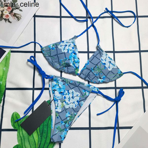 Nuevo 24ss Estilista Marca de moda Bikinis Mujeres T-back Diseñador Trajes de baño de dos piezas Floral Letras clásicas Traje de baño Playa Baño de lujo Traje de baño para mujer