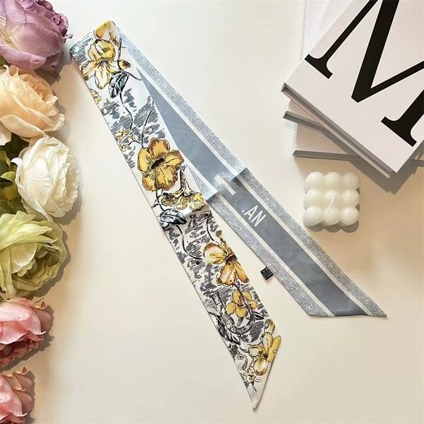 Nouveau 26 lettres fleur petite écharpe en soie étranger CORSET BANQUE BAND CEULLE CEINTURE Handle Ribbon Fashion Scarf Femme 88HDS