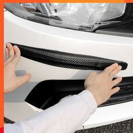 Nieuwe 2PC Universal Rubber Anti-Collision Protector Auto Voor- en Achterhoek Bumper Guard Lip Anti-Scratch Strip Sticker