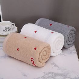 Nouveau 34x75 cm rouge amour serviette de salle de bain épaisse absorption épaisse laver le visage essuyer les serviettes du corps à main cuisine tissu de ménage pour le nettoyage