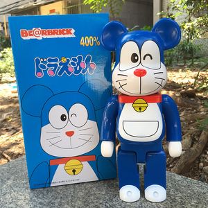 NOUVEAU 400% Bearbrick Action Toy Figures 11inch Bearbrickly Doraemon Model PVC Figure Collectible Toy Fashion Gifts en stock